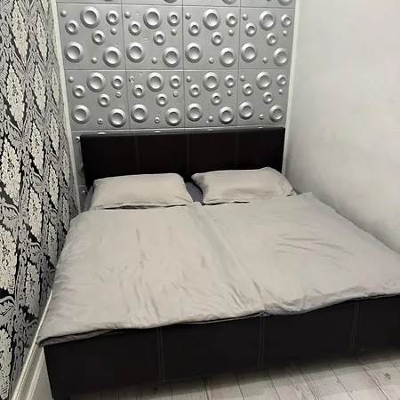 Fashion Street 2 Bedroom Apartment